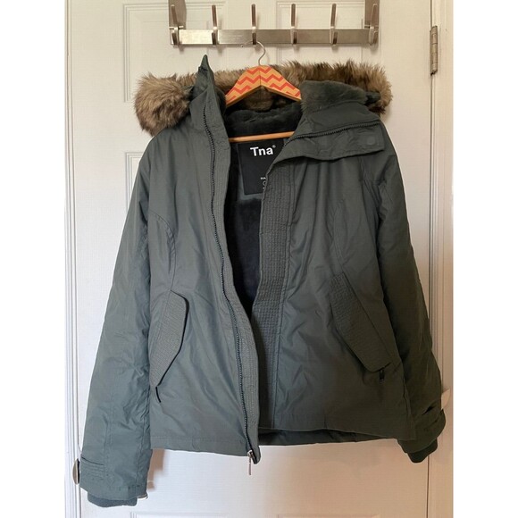NWT- Aritzia TNA the summit parka short coat size small smoky emerald green - Picture 6 of 6